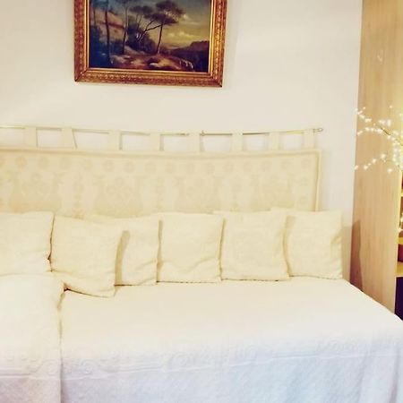 Small Luxurious Room In The Heart Of Saint Germain París Exterior foto